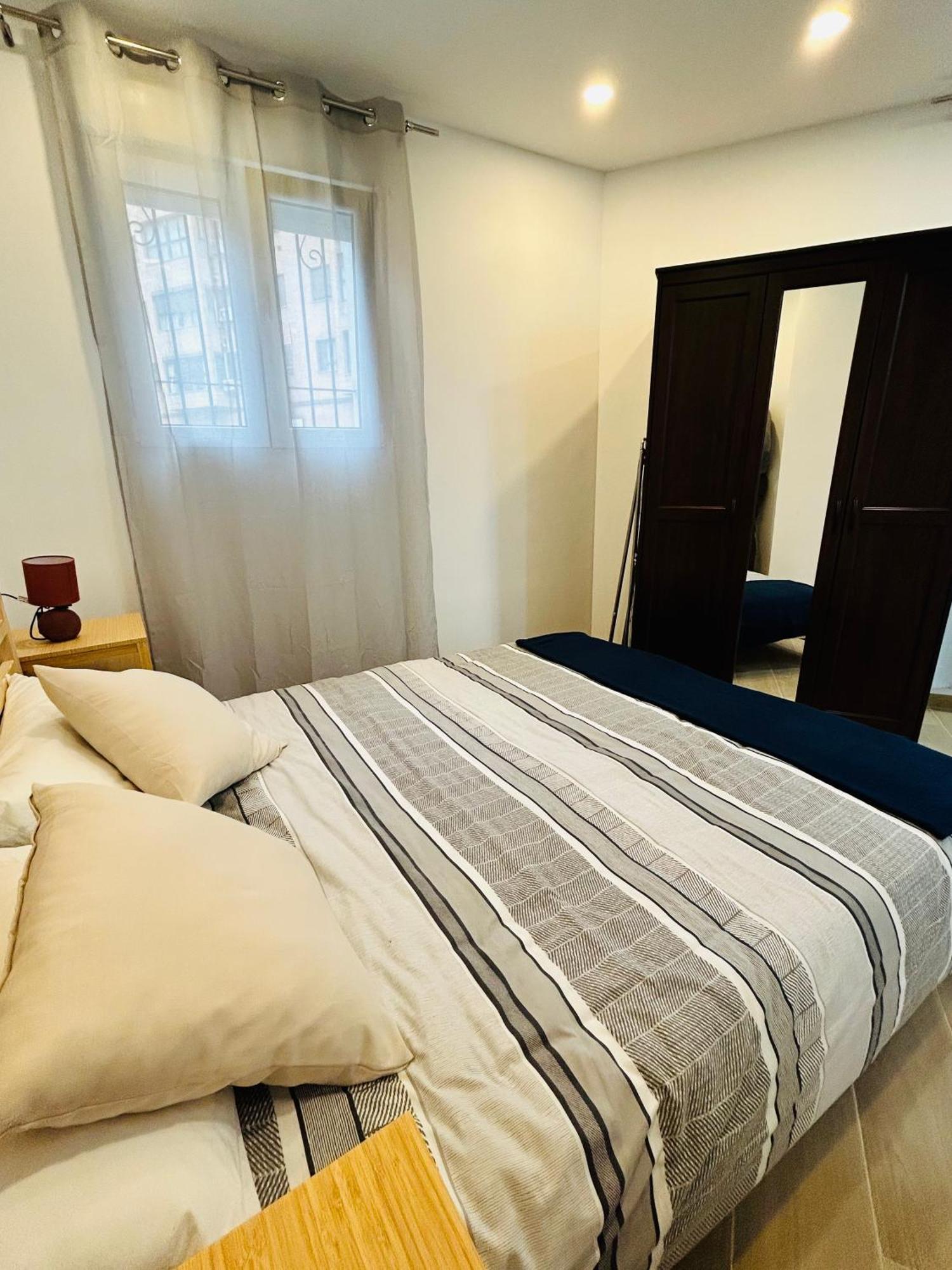 Patraix Nice Suite Valencia Exteriör bild
